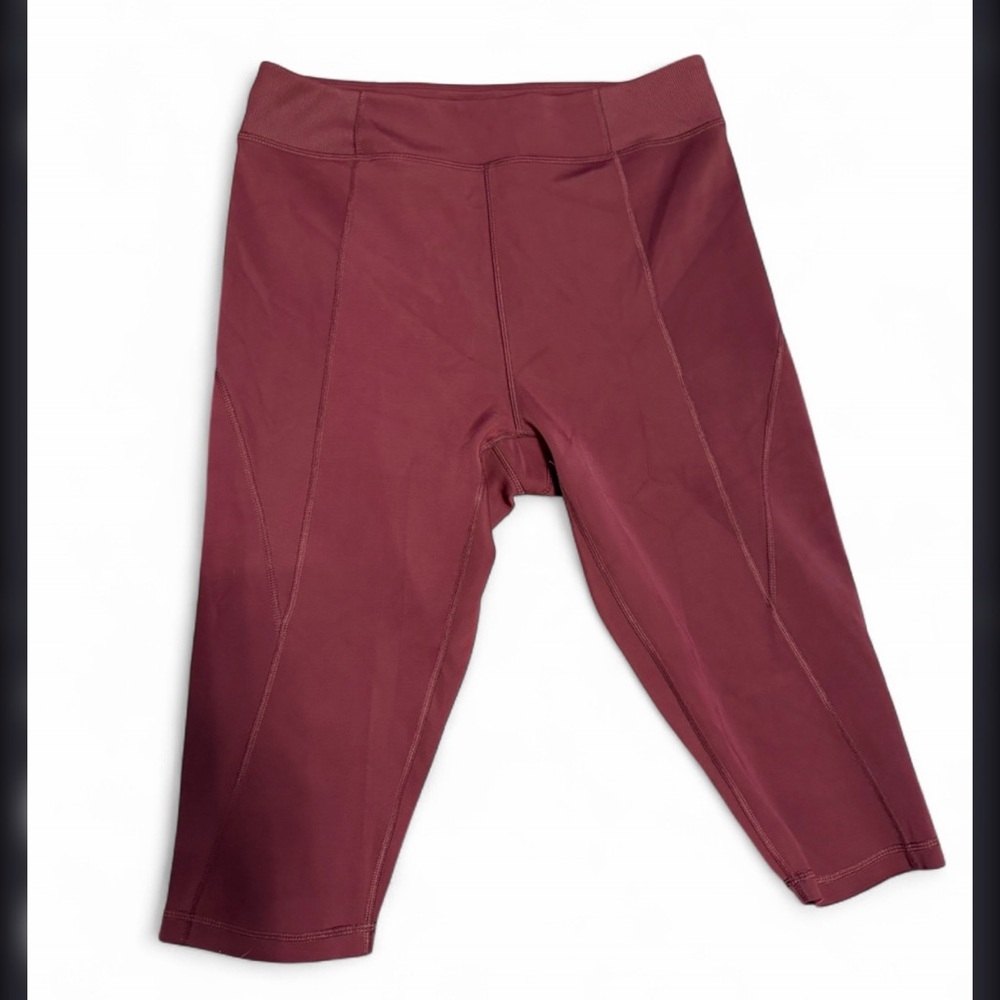 IVY PARK Capri Leggings